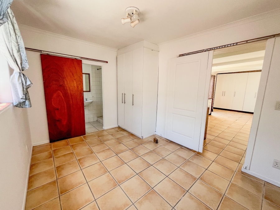 To Let 1 Bedroom Property for Rent in Pinelands Western Cape